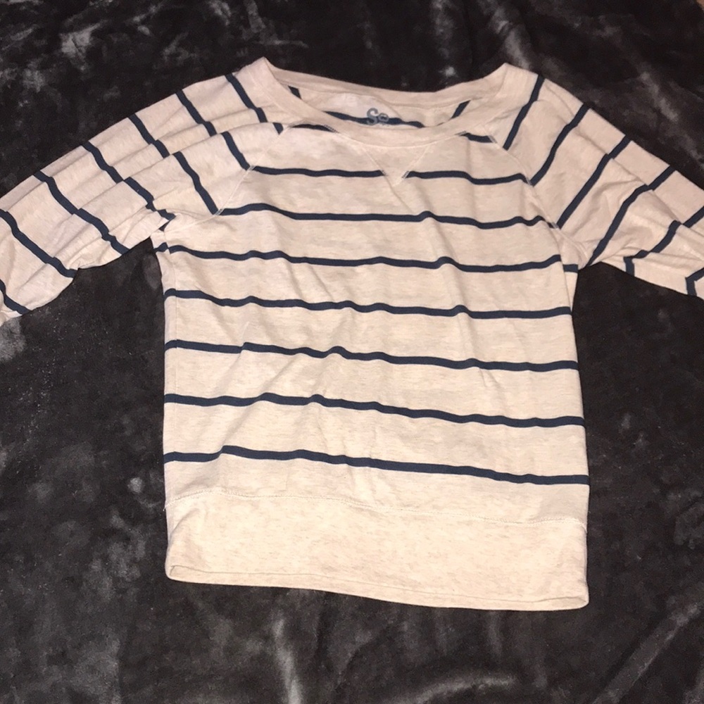 So Sz S Cream & Navy 3/4 sleeve shirt